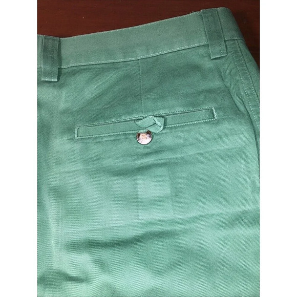 IZOD LACOSTE Men Beige Chino VTG Shorts 36 W x 9 L Classic Preppy - Picture 4 of 10